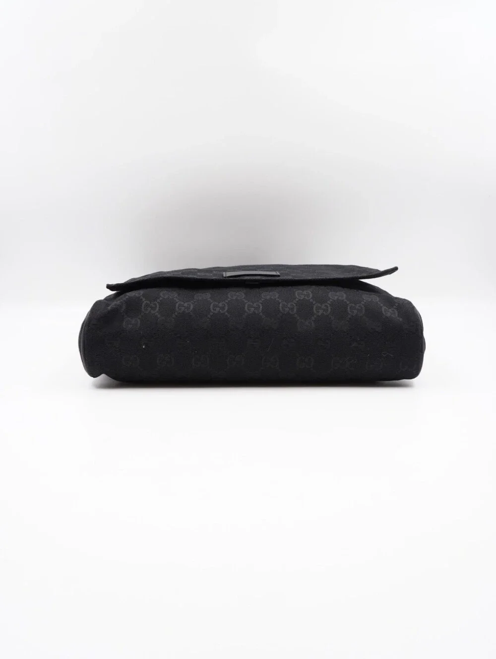 CL41 💕 Gucci GG Monogram Canvas Flap Messenger Bag